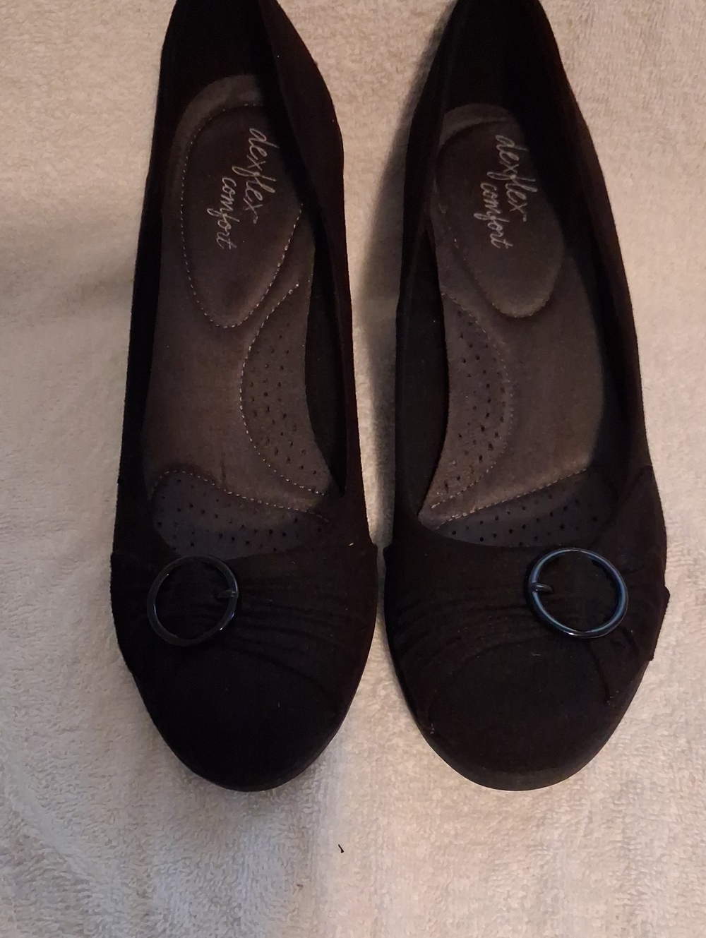 dexflex comfort Black Slip-On Ballet Flats with Decorative Ring